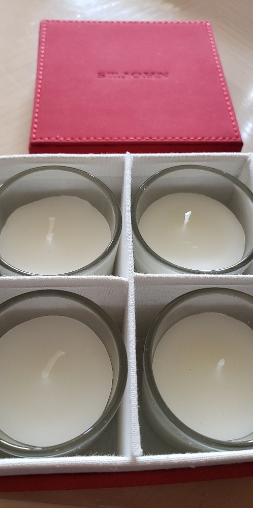 ST. JOHN tea candles